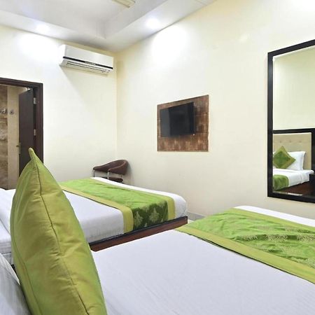 Hotel Emporio View - New Delhi Railway Station - Paharganj Exteriör bild