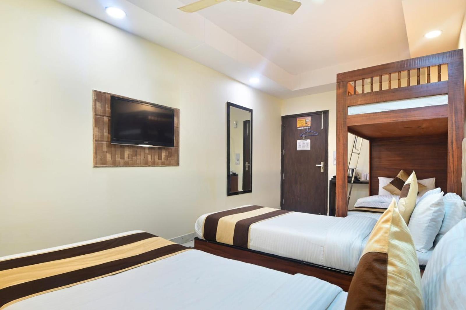 Hotel Emporio View - New Delhi Railway Station - Paharganj Exteriör bild